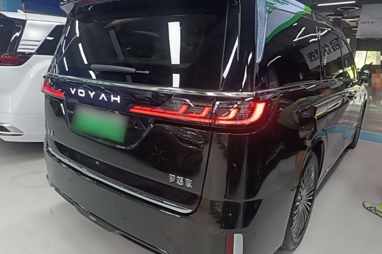Used VOYAH Dream 2025 PHEV Four-Wheel Drive Prestige Kunpeng Edition Rear Right 45 Deg