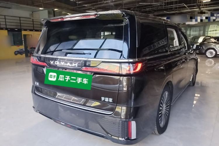 Used VOYAH Dream 2025 PHEV Four-Wheel-Drive Flagship Kunpeng Edition Rear Right 45 Deg