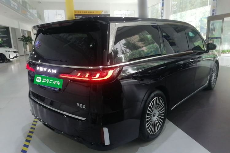 Used VOYAH Dream 2025 PHEV Four-Wheel-Drive Flagship Kunpeng Edition Rear Right 45 Deg