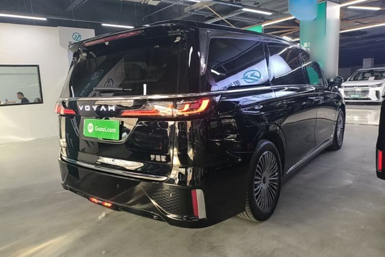 Used VOYAH Dream 2025 PHEV Four-Wheel Drive Excellence Qiankun Edition Rear Right 45 Deg
