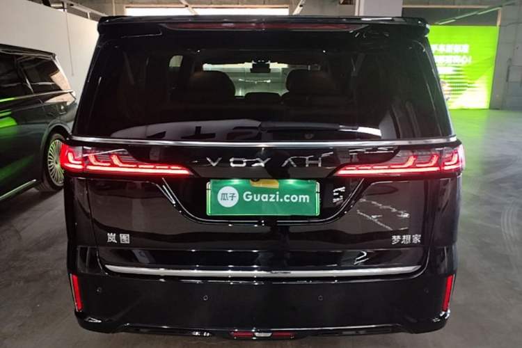 Used VOYAH Dream 2025 PHEV Four-Wheel-Drive Flagship Kunpeng Edition Rear