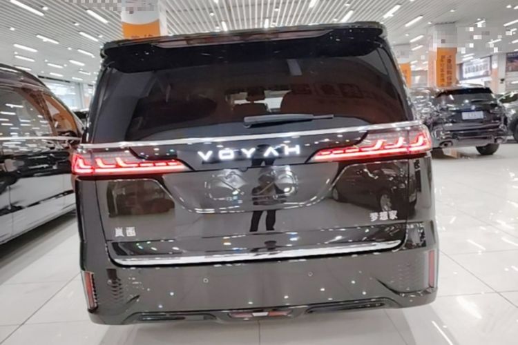 Used VOYAH Dream 2025 PHEV Four-Wheel-Drive Flagship Kunpeng Edition Rear