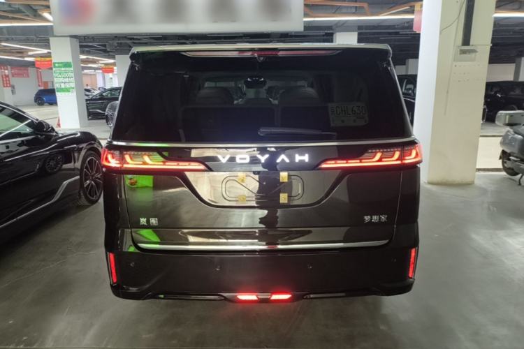 Used VOYAH Dream 2025 EV Four-Wheel-Drive Flagship Qiankun Version Rear