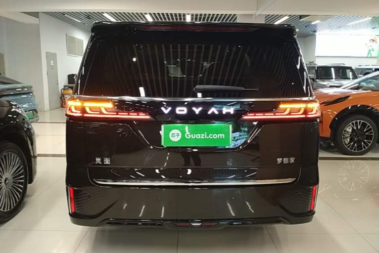 Used VOYAH Dream 2025 PHEV Four-Wheel Drive Prestige Kunpeng Edition Rear