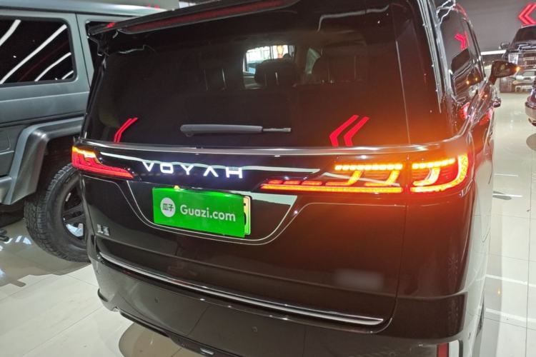 Used VOYAH Dream 2025 PHEV Four-Wheel Drive Prestige Kunpeng Edition Rear