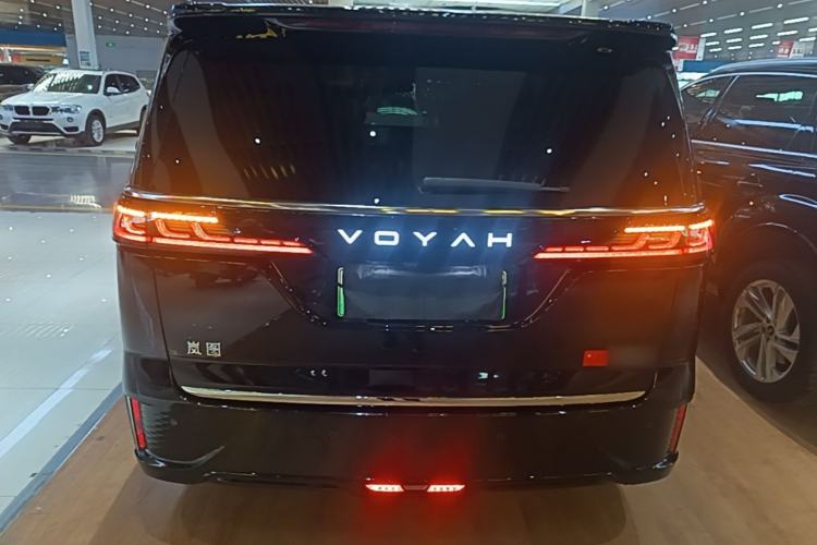 Used VOYAH Dream 2025 PHEV Four-Wheel Drive Prestige Kunpeng Edition Rear