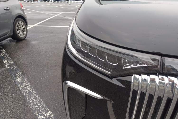 Used VOYAH Dream 2025 PHEV Four-Wheel Drive Prestige Kunpeng Edition Right Front Headlight