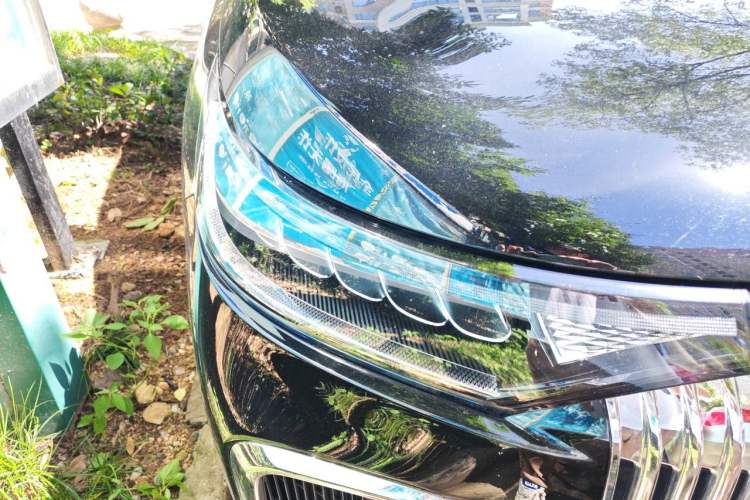 Used VOYAH Dream 2025 PHEV Four-Wheel Drive Excellence Kunpeng Edition Right Front Headlight