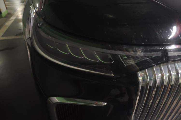 Used VOYAH Dream 2025 PHEV Four-Wheel Drive Excellence Kunpeng Edition Right Front Headlight