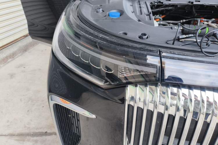 Used VOYAH Dream 2025 PHEV Four-Wheel Drive Prestige Qiankun Edition Right Front Headlight