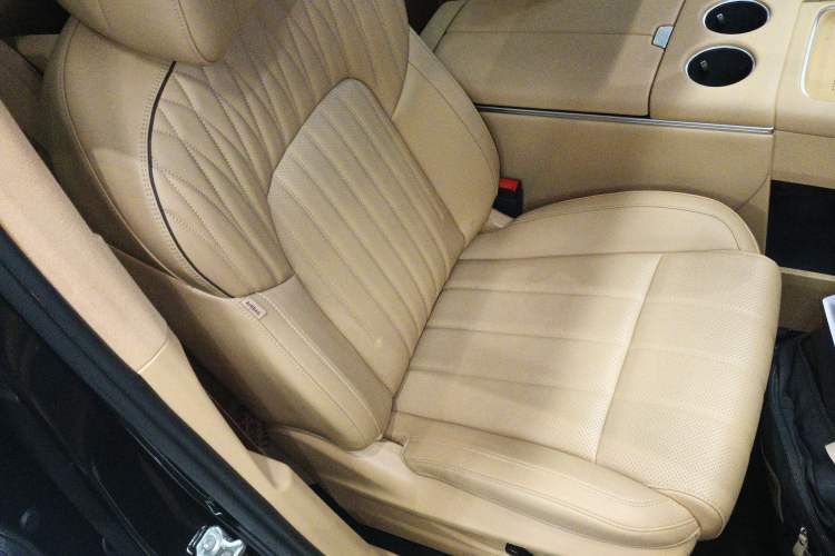 Used VOYAH Dream 2025 PHEV Four-Wheel-Drive Flagship Kunpeng Edition Right Front Seat