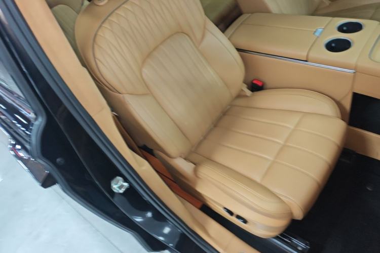Used VOYAH Dream 2025 PHEV Four-Wheel-Drive Flagship Version – Qiankun Edition Right Front Seat