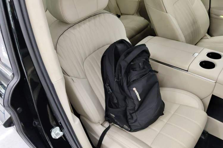 Used VOYAH Dream 2025 PHEV Four-Wheel-Drive Flagship Kunpeng Edition Right Front Seat