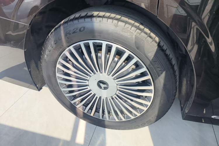 Used VOYAH Dream 2025 PHEV Four-Wheel-Drive Flagship Kunpeng Edition Right Rear Wheel Hub