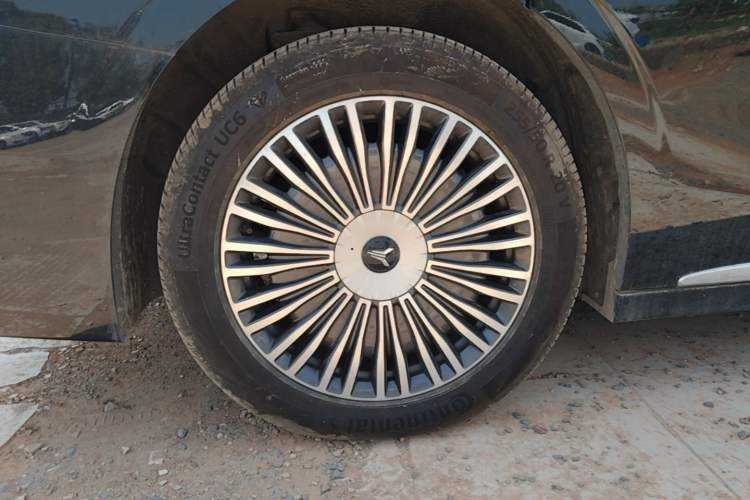 Used VOYAH Dream 2025 PHEV Four-Wheel Drive Prestige Kunpeng Edition Right Rear Wheel Hub