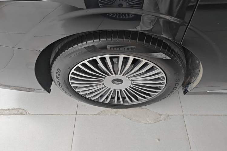 Used VOYAH Dream 2025 PHEV Four-Wheel-Drive Flagship Kunpeng Edition Right Rear Wheel Hub