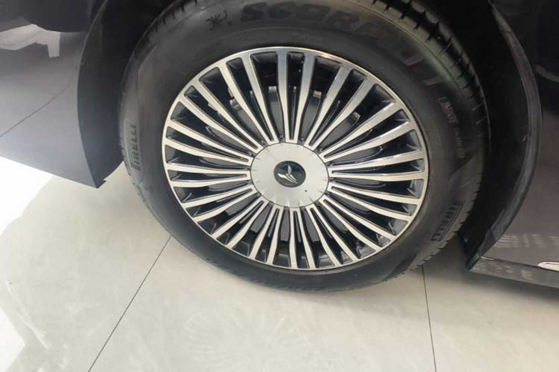 Used VOYAH Dream 2025 PHEV Four-Wheel-Drive Flagship Kunpeng Edition Right Rear Wheel Hub