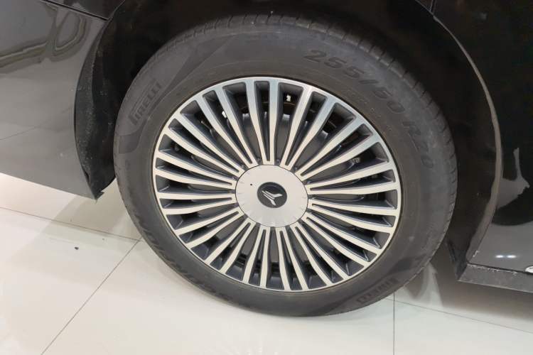 Used VOYAH Dream 2025 PHEV Four-Wheel-Drive Flagship Kunpeng Edition Right Rear Wheel Hub