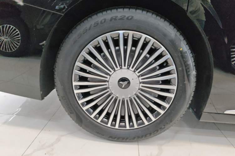 Used VOYAH Dream 2025 PHEV Four-Wheel-Drive Flagship Kunpeng Edition Right Rear Wheel Hub