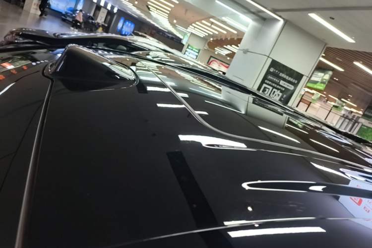 Used VOYAH Dream 2025 PHEV Four-Wheel Drive Excellence Qiankun Edition Roof