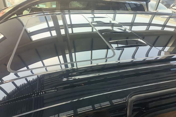 Used VOYAH Dream 2025 PHEV Four-Wheel-Drive Flagship Kunpeng Edition Roof