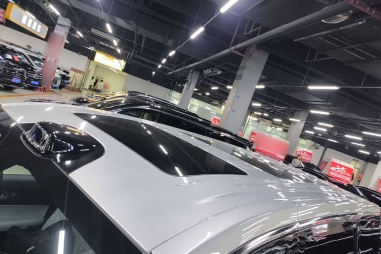 Used VOYAH Dream 2025 PHEV Four-Wheel-Drive Flagship Version – Qiankun Edition Roof