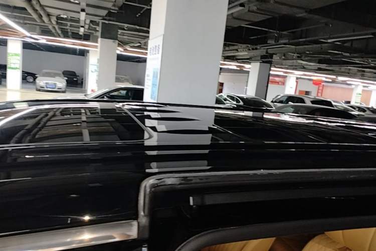 Used VOYAH Dream 2025 PHEV Four-Wheel-Drive Flagship Kunpeng Edition Roof