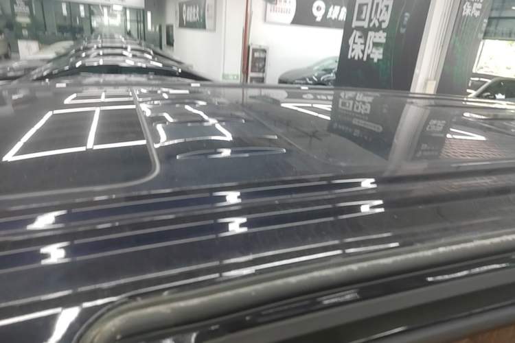 Used VOYAH Dream 2025 PHEV Four-Wheel-Drive Flagship Kunpeng Edition Roof