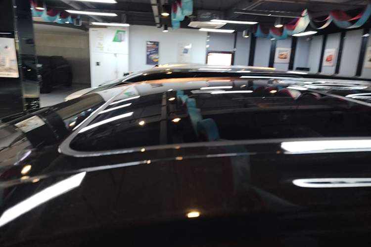 Used VOYAH Dream 2025 PHEV Four-Wheel-Drive Flagship Kunpeng Edition Roof