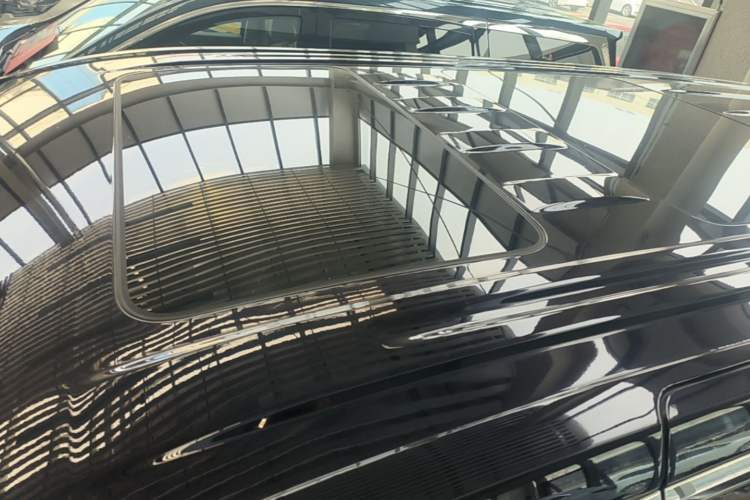Used VOYAH Dream 2025 PHEV Four-Wheel-Drive Flagship Kunpeng Edition Roof