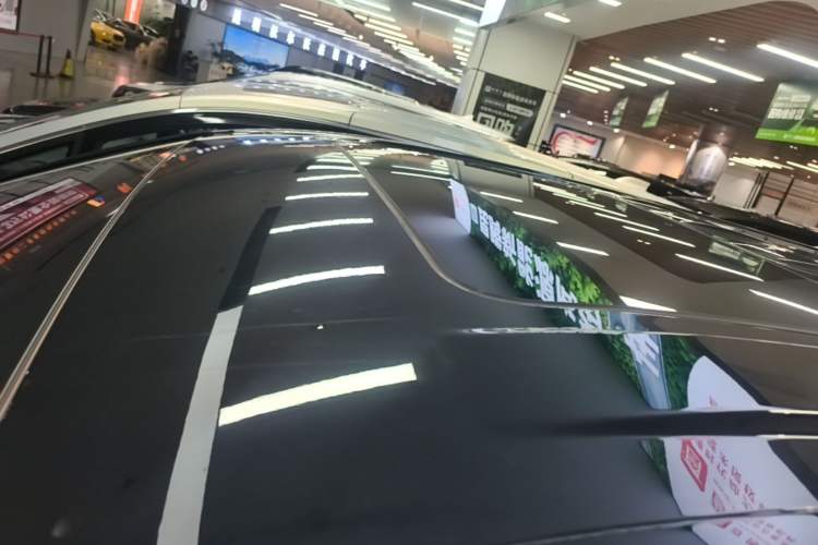 Used VOYAH Dream 2025 PHEV Four-Wheel Drive Prestige Kunpeng Edition Roof