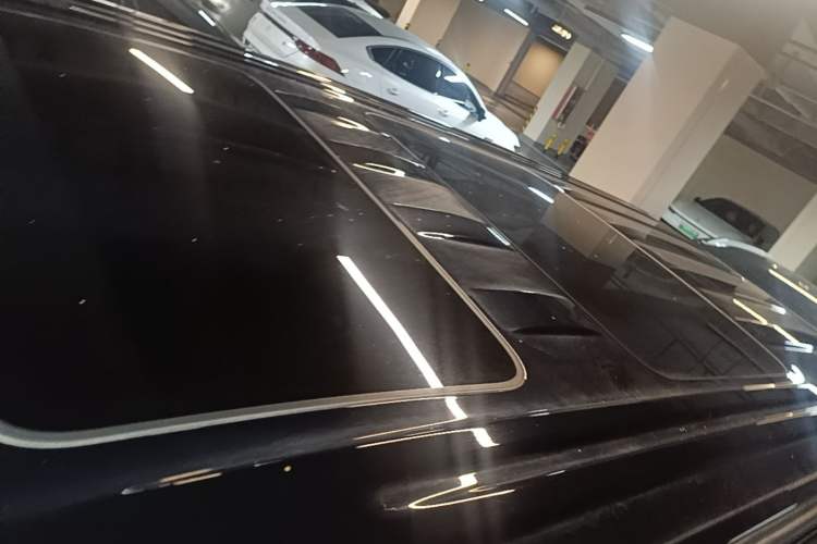 Used VOYAH Dream 2025 EV Four-Wheel Drive Prestige Qiankun Edition Roof