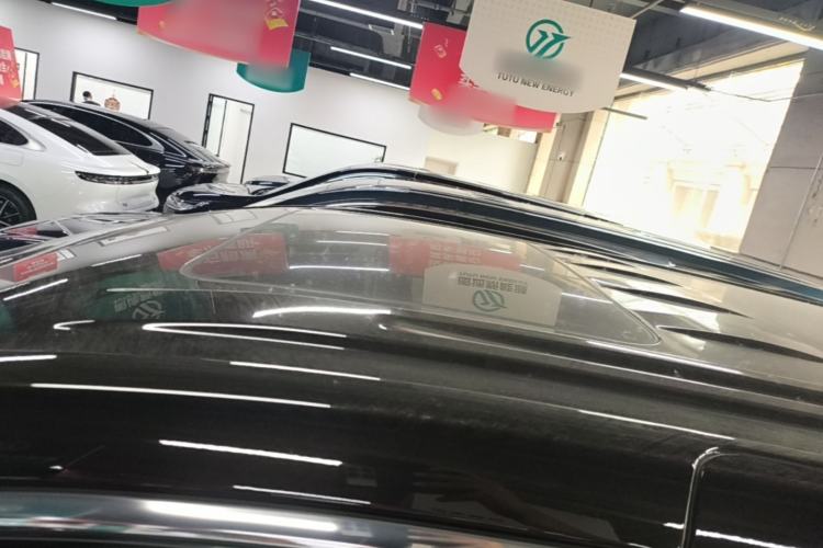 Used VOYAH Dream 2025 PHEV Four-Wheel-Drive Flagship Kunpeng Edition Roof
