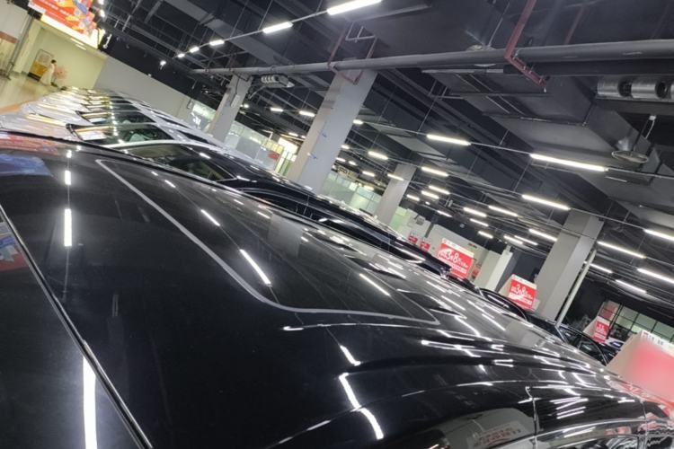 Used VOYAH Dream 2025 PHEV Four-Wheel-Drive Flagship Kunpeng Edition Roof