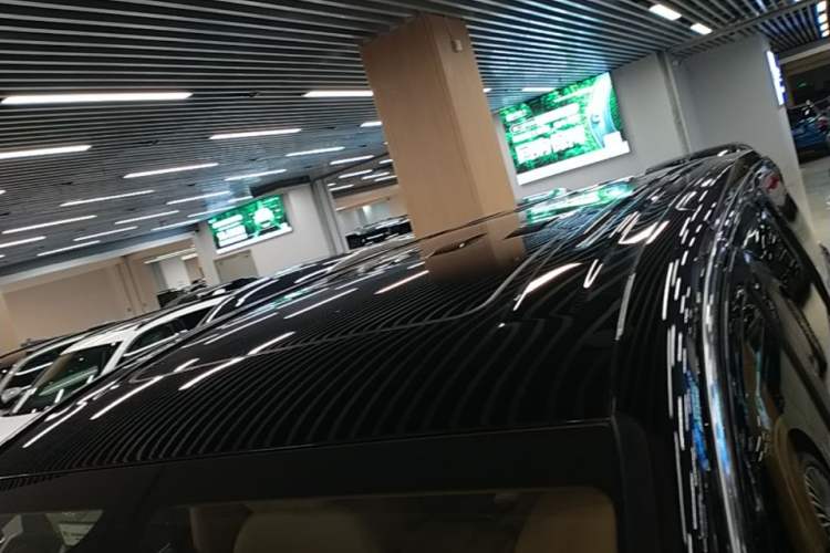 Used VOYAH Dream 2025 PHEV Four-Wheel Drive Prestige Kunpeng Edition Roof