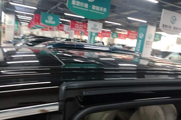 Used VOYAH Dream 2025 PHEV Four-Wheel Drive Prestige Kunpeng Edition Roof