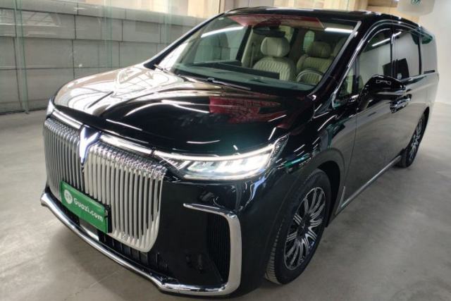 Used VOYAH Dream 2025 EV Four-Wheel Drive Flagship Kunpeng Edition