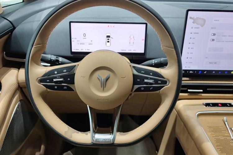 Used VOYAH Dream 2025 PHEV Four-Wheel-Drive Flagship Kunpeng Edition Steering Wheel