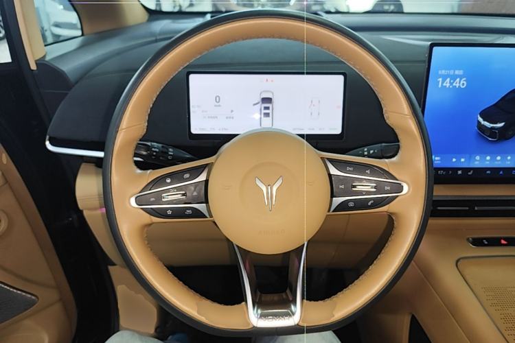 Used VOYAH Dream 2025 PHEV Four-Wheel Drive Prestige Kunpeng Edition Steering Wheel