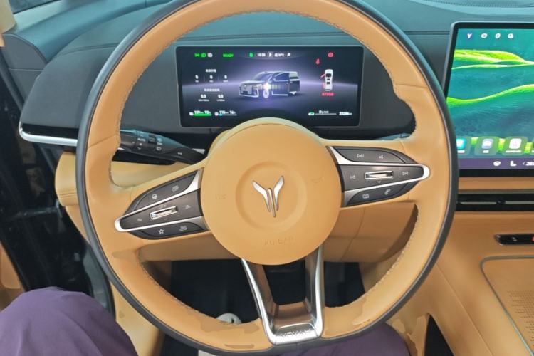 Used VOYAH Dream 2025 PHEV Four-Wheel-Drive Flagship Version – Qiankun Edition Steering Wheel