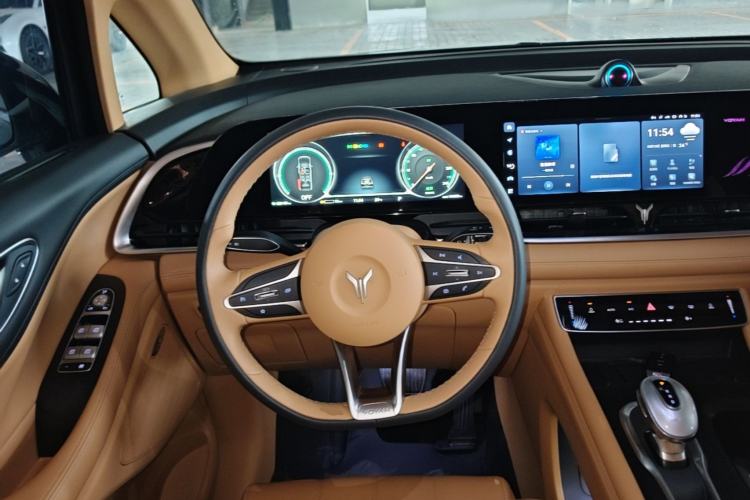 Used VOYAH Dream 2025 PHEV Four-Wheel Drive Excellence Kunpeng Edition Steering Wheel