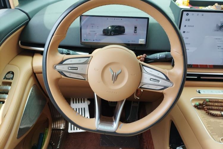 Used VOYAH Dream 2025 PHEV Four-Wheel-Drive Flagship Version – Qiankun Edition Steering Wheel