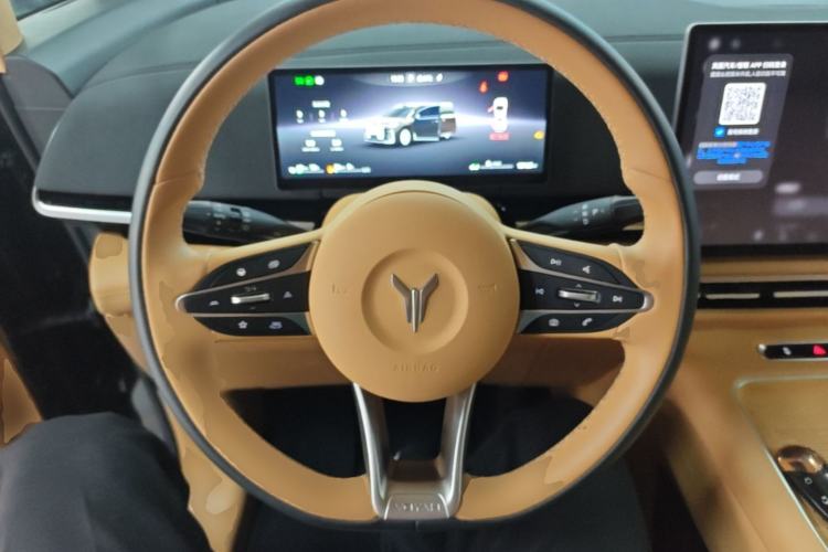 Used VOYAH Dream 2025 PHEV Four-Wheel Drive Prestige Qiankun Edition Steering Wheel