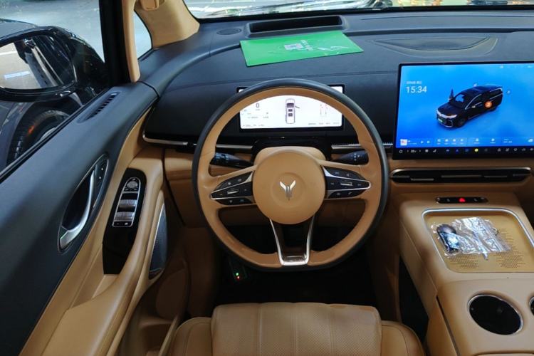 Used VOYAH Dream 2025 PHEV Four-Wheel-Drive Flagship Kunpeng Edition Steering Wheel