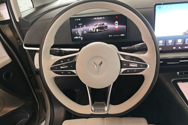 Used VOYAH Dream 2025 EV Four-Wheel-Drive Flagship Qiankun Version Steering Wheel