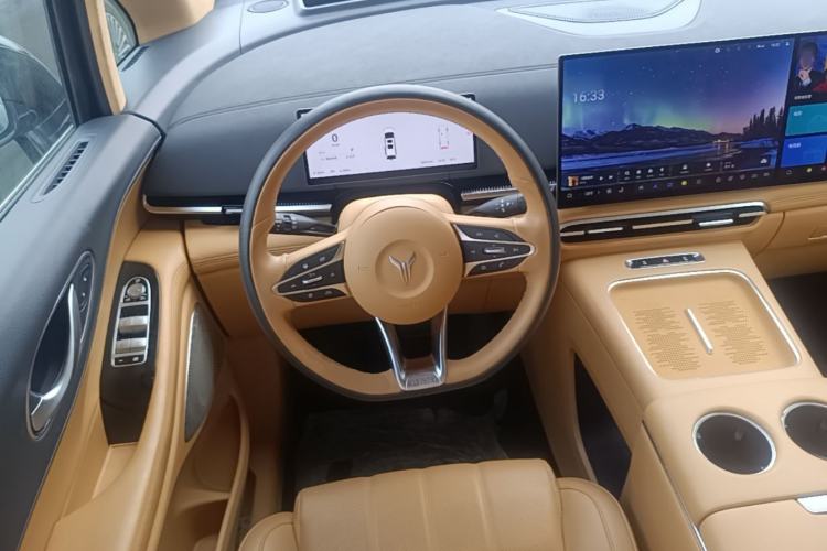 Used VOYAH Dream 2025 PHEV Four-Wheel-Drive Flagship Kunpeng Edition Steering Wheel