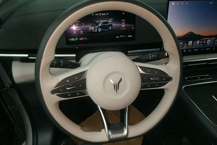 Used VOYAH Dream 2025 PHEV Four-Wheel-Drive Flagship Version – Qiankun Edition Steering Wheel
