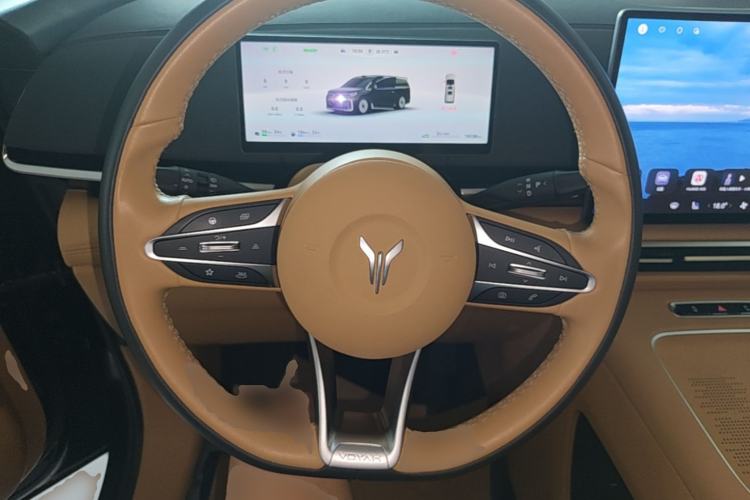 Used VOYAH Dream 2025 PHEV Four-Wheel Drive Prestige Qiankun Edition Steering Wheel