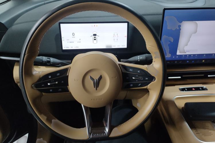 Used VOYAH Dream 2025 PHEV Four-Wheel-Drive Flagship Kunpeng Edition Steering Wheel