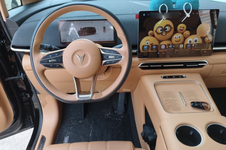Used VOYAH Dream 2025 PHEV Four-Wheel Drive Prestige Qiankun Edition Steering Wheel